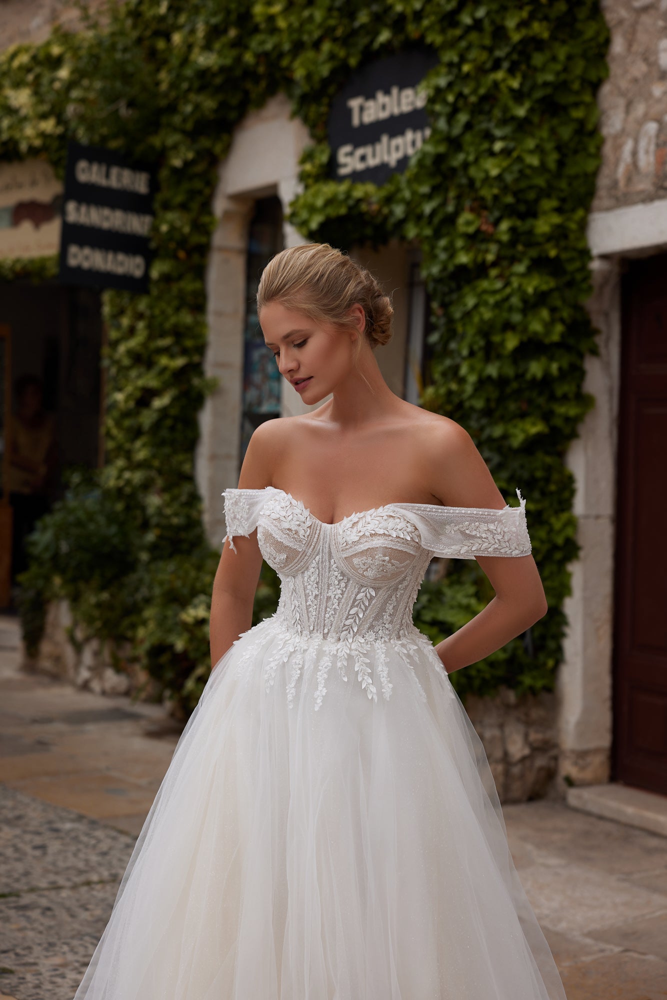 Elegant Ball Gown Off The Shoulder Wedding Dress EDESSA | ETHEREAL BY OLIVIA