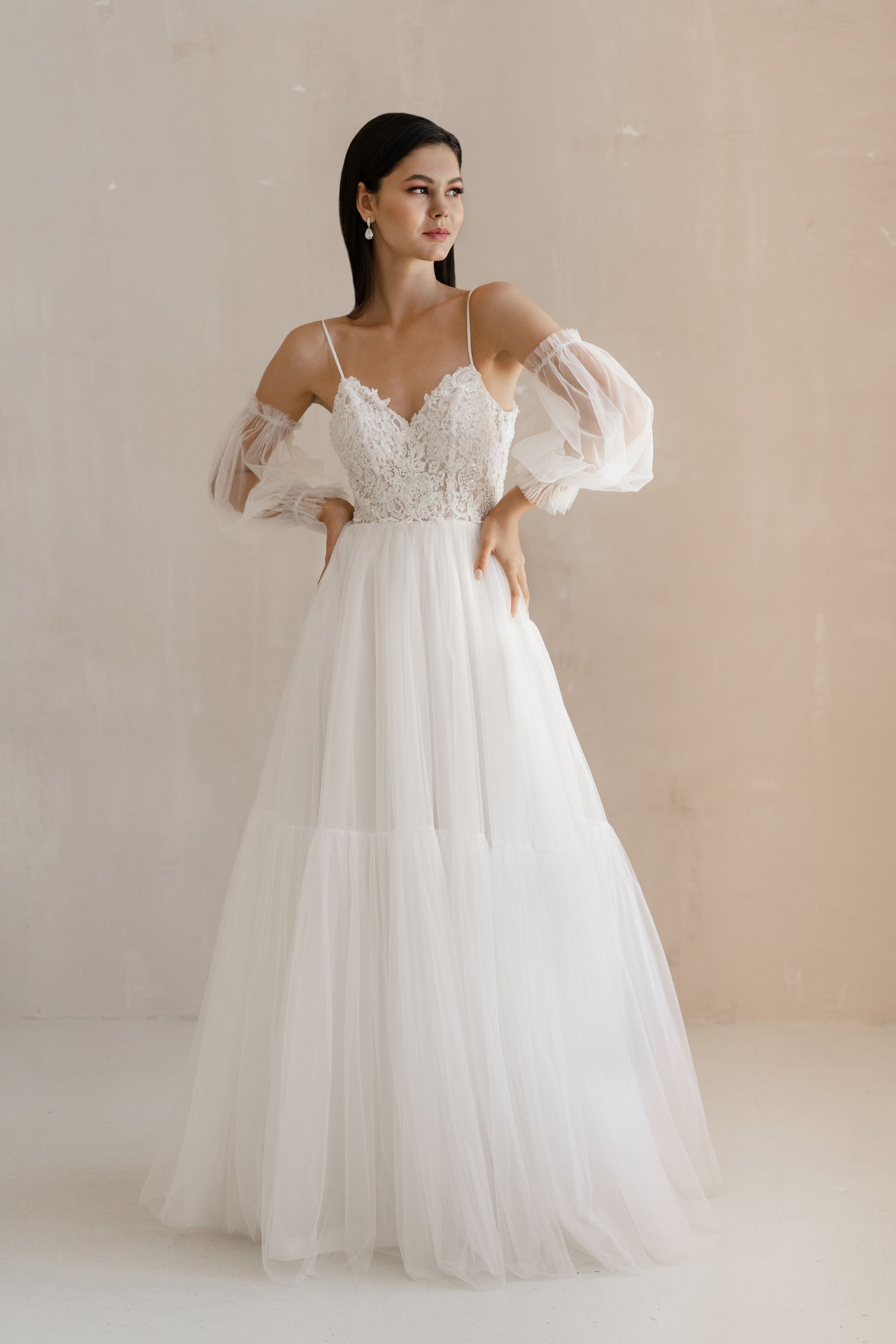 Delicate Backless Long Sleeves Wedding Dress FOLIGNO | ETHEREAL BY OLIVIA