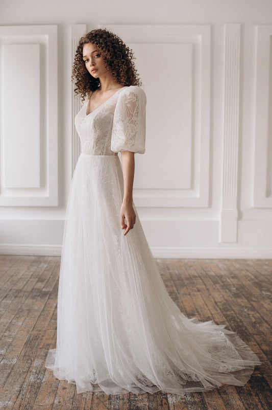 Lacy V-Neck Bulky Sleeves Wedding Dress LONDON | ETHEREAL BY OLIVIA