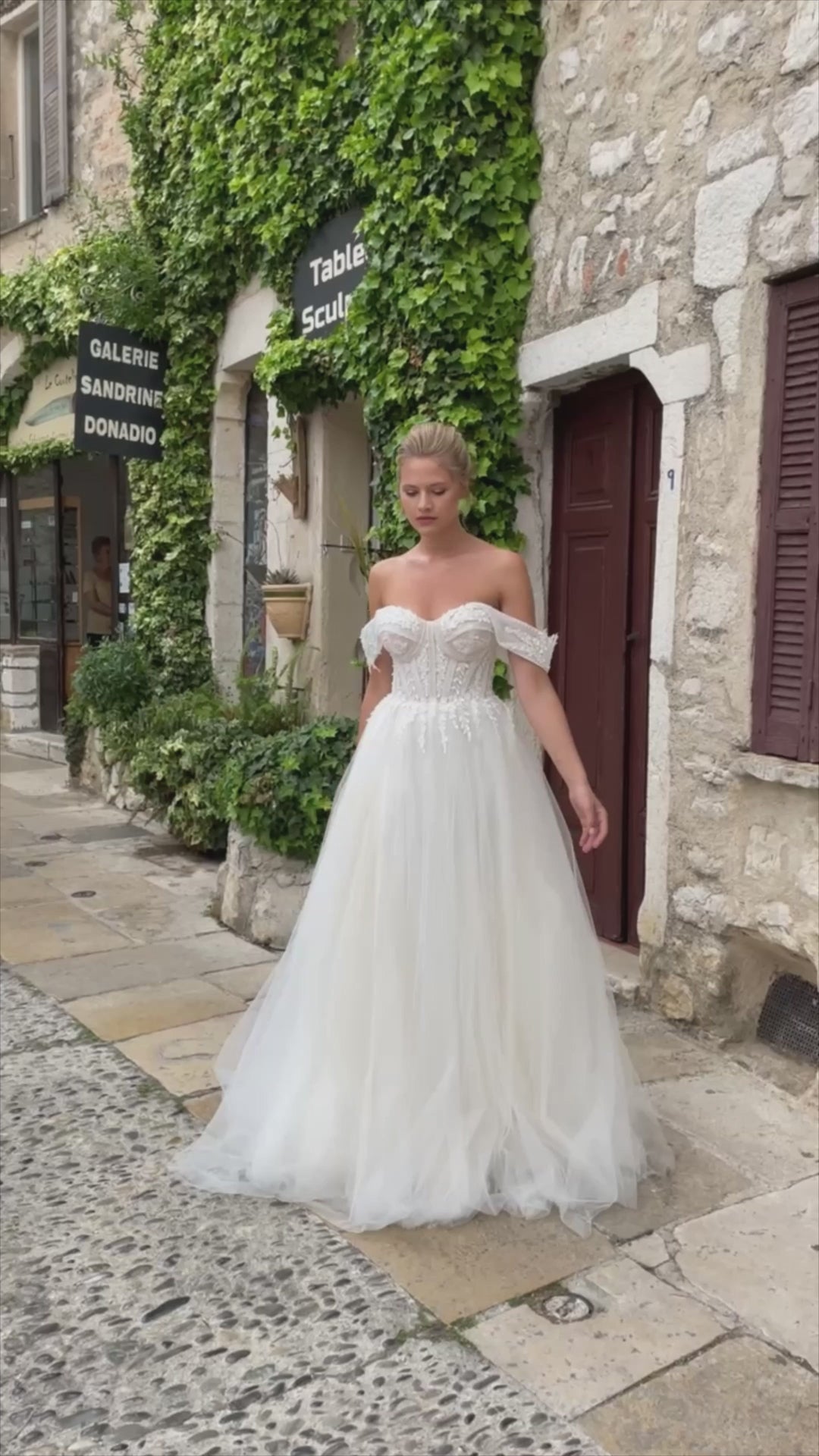 Elegant Ball Gown Off The Shoulder Wedding Dress EDESSA | ETHEREAL BY OLIVIA