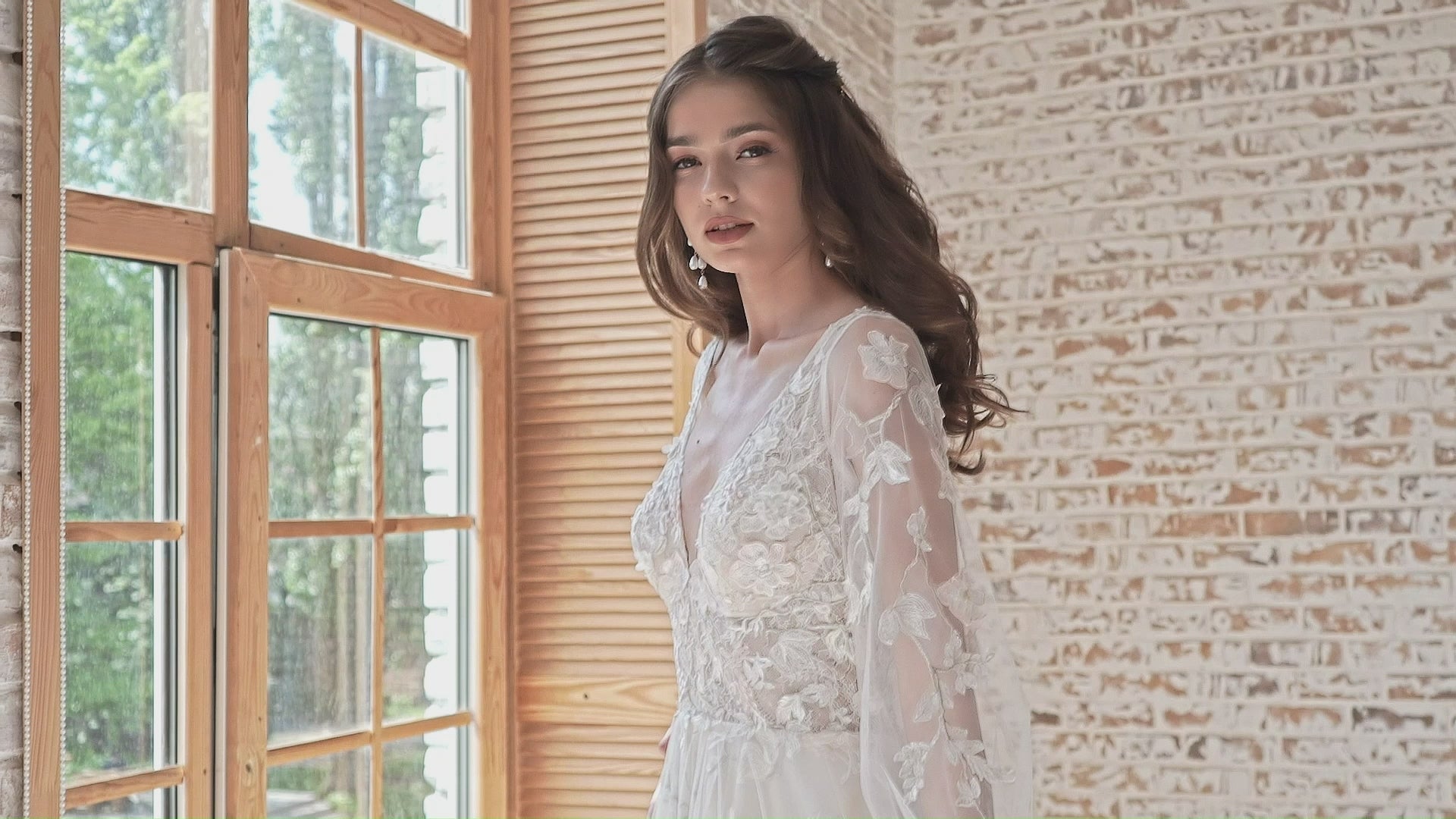 Floral V-Neck Long Sleeves Wedding Dress FLORENCE | ETHEREAL BY OLIVIA